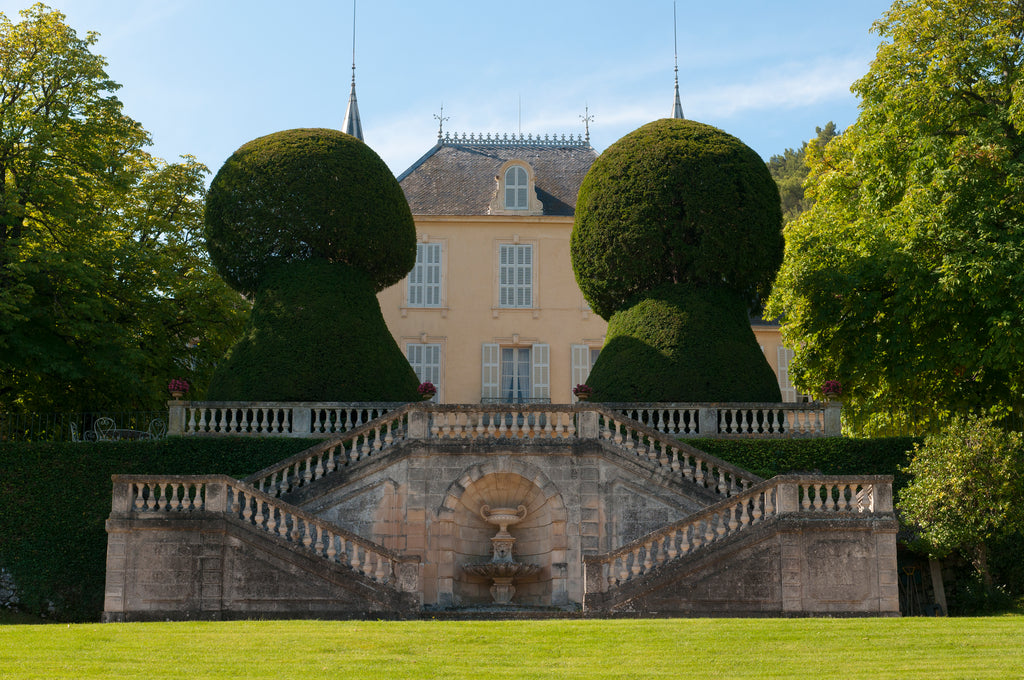 Provençal Mystique Among the Pines: Château Simone