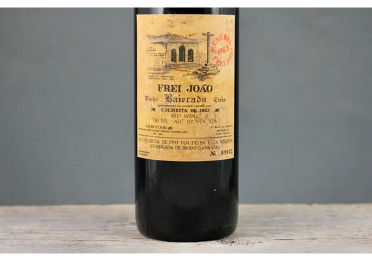 1983 Caves Sao Joao Frei Joao Barraida Reserva Tinto